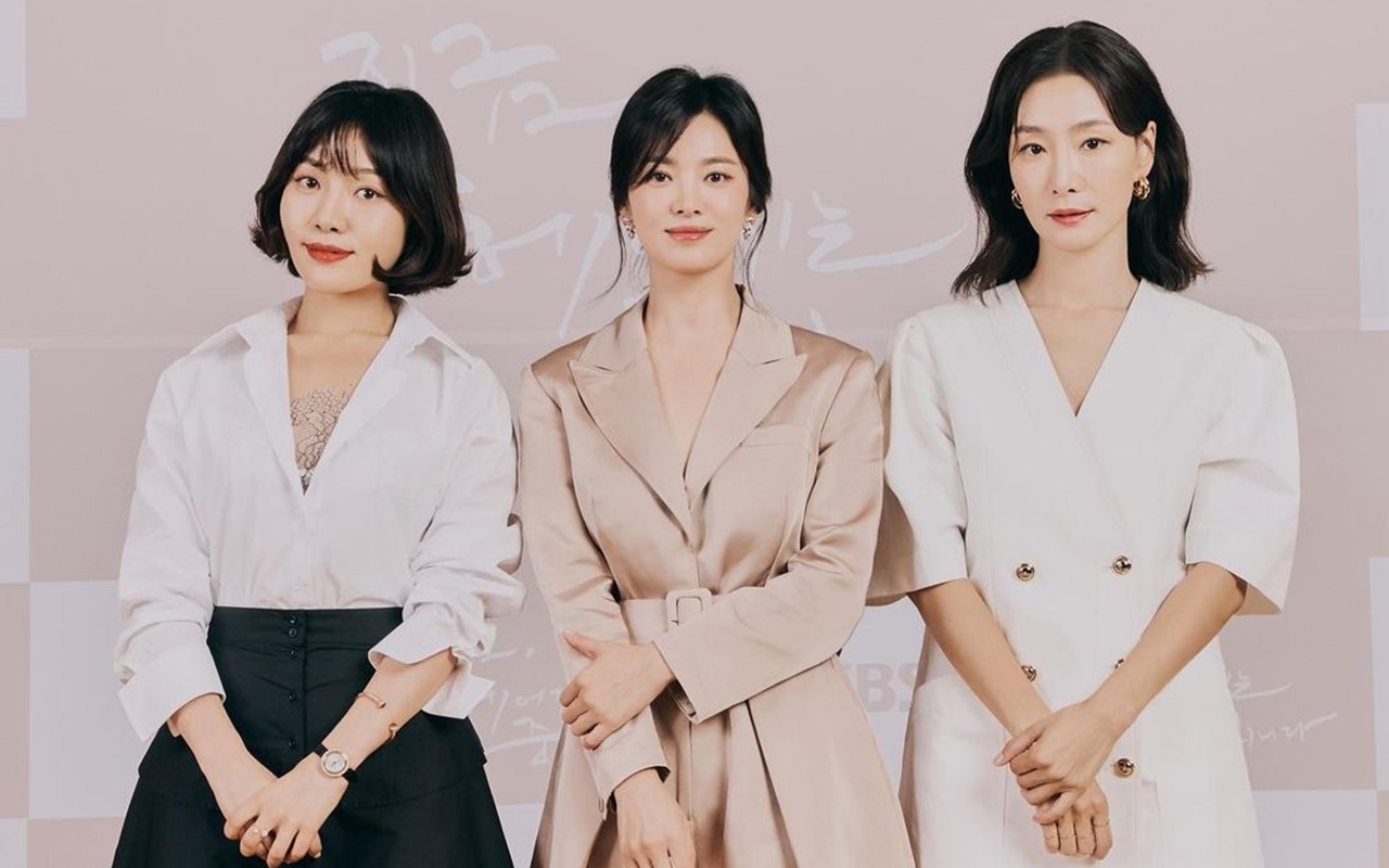 Song Hye Kyo Kunjungi Toko Pakaian Anak, 'Now, We Are Breaking Up' Janjikan Persahabatan Hangat