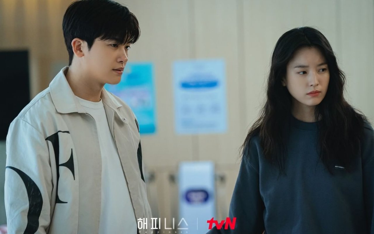 Jadi Pasangan 'Happiness', Hyungsik Sebut Han Hyo Joo sebagai Tipe Penyayang