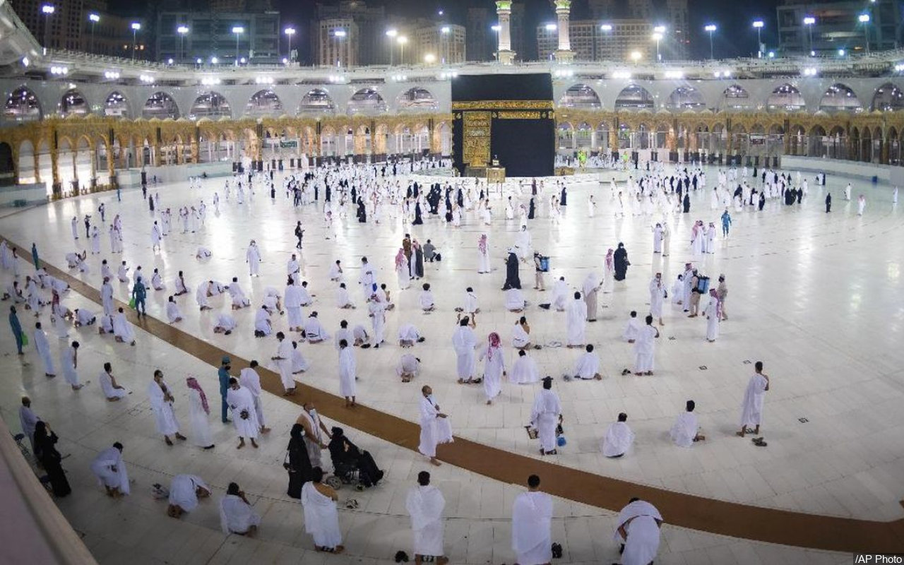 Penerbangan RI Bisa Langsung Ke Arab Saudi Mulai 1 Desember, Jemaah Umrah Tak Perlu Vaksin Booster