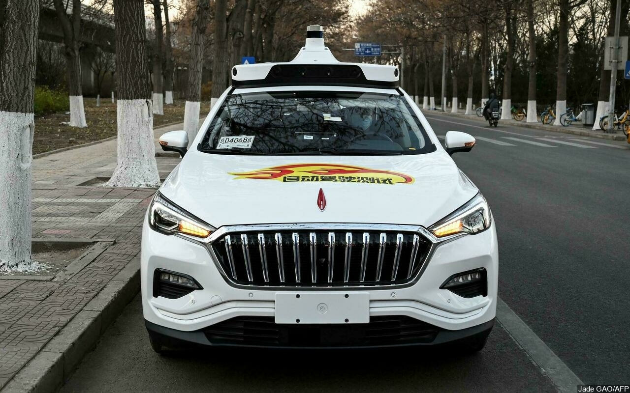 Layanan Taksi Robot Pertama Mulai Beroperasi di Beijing, Bisa Angkut Hingga 2 Penumpang Tanpa Sopir