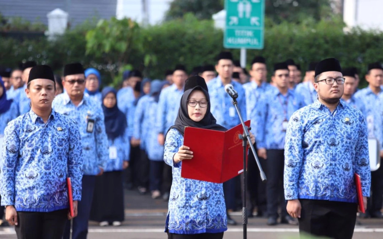 Kepala BKN Tegaskan ASN Wajib Batalkan Cuti Libur Nataru, Bagi Pelanggar Bisa Kena Sanksi Berat