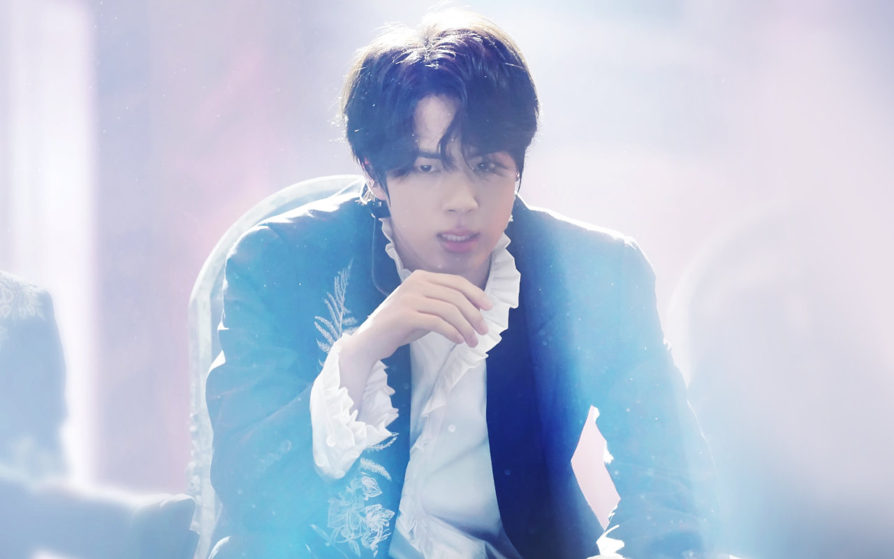 Kemampuan Vokal Jin Saat Bernyanyi Live di Konser BTS Mendadak Jadi Perbincangan