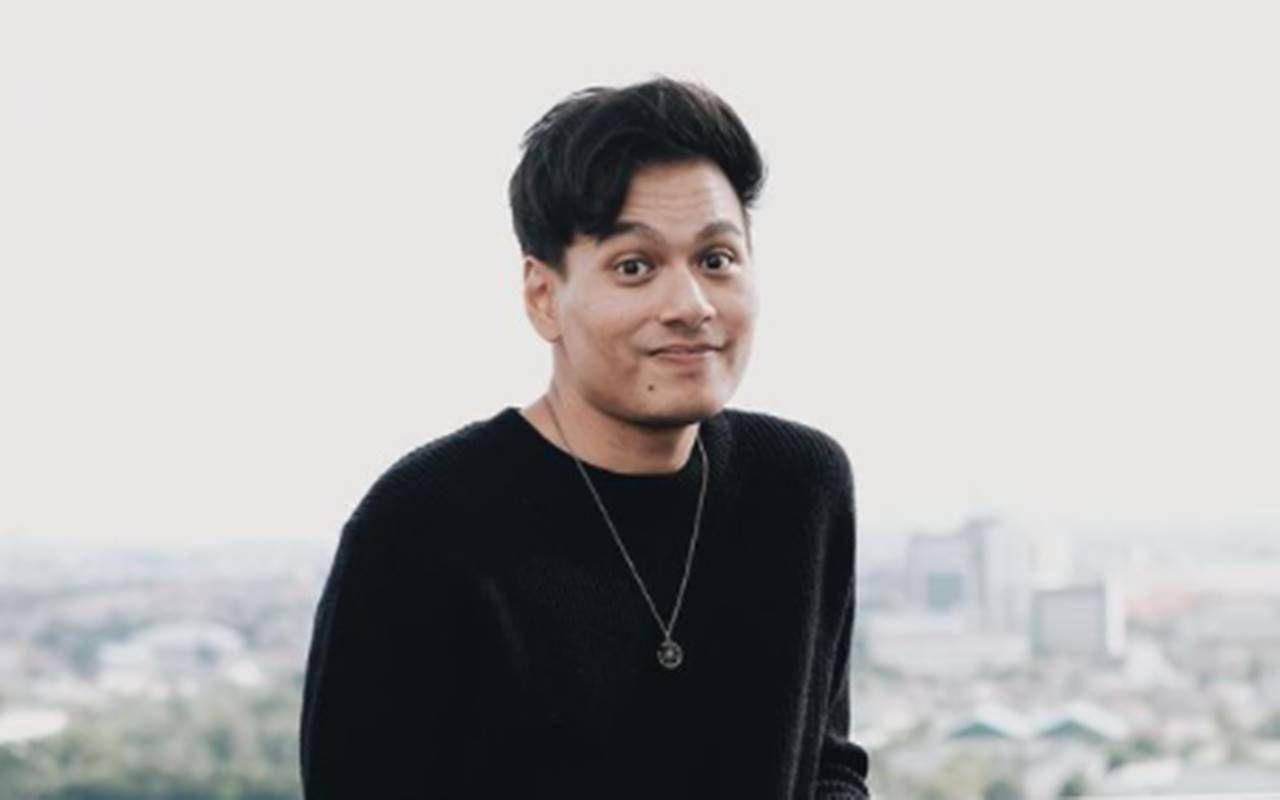 Rendy Pandugo Peringati Ulang Tahun Sang Putri Lewat Single 'Honey Bee'