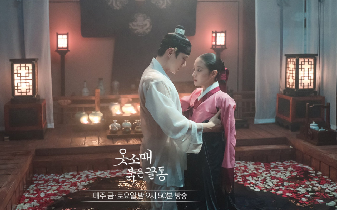 Lee Se Young Kembangkan Hubungan Jenis Baru dengan Junho Saat Syuting 'The Red Sleeve', Seperti Apa?