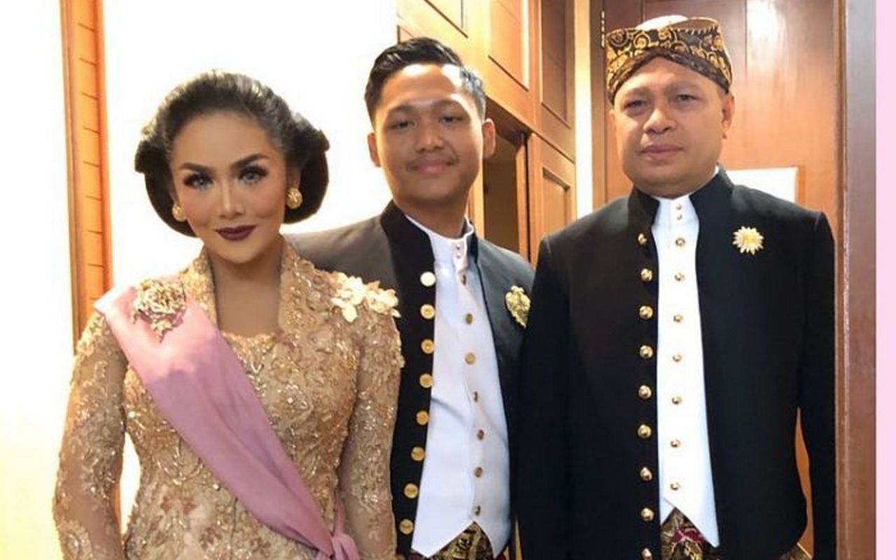 Hormati Raul Lemos, Terungkap Alasan Azriel Tak Bisa Panggil Ayah ke Suami Krisdayanti