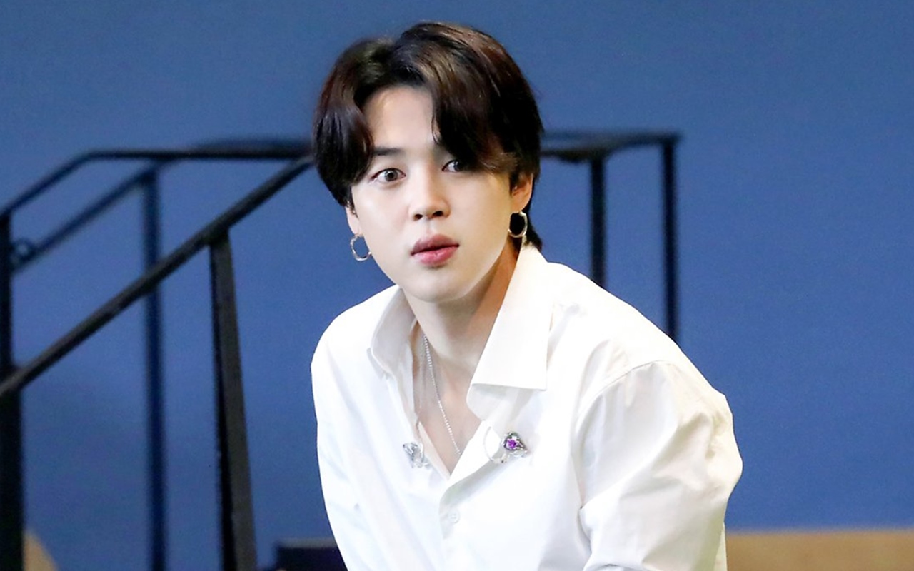 Postingan Jimin BTS di Pantai Diduga Lovestagram, Sama Siapa?