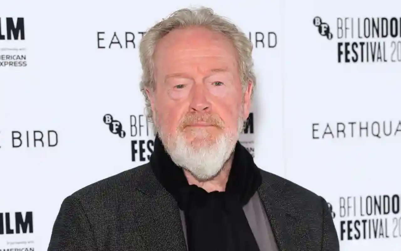 Ridley Scott Pernah Hampir Sutradarai 'Dune', Tak Jadi Gegara Harus Bekerja di Lantai Tanah