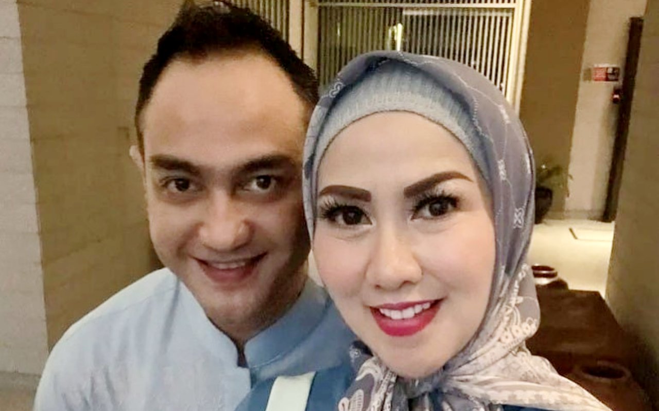 Venna Melinda Diduga Pacaran dengan Ferry Irawan, Vania Bilang Begini