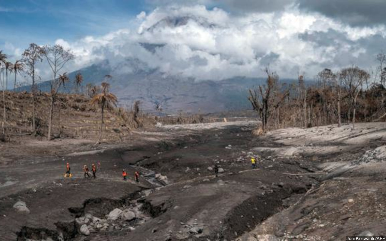 Seminggu Erupsi Semeru: Masih Gempa Guguran, Pelaku Penjarahan Rumah Korban Berhasil Ditangkap