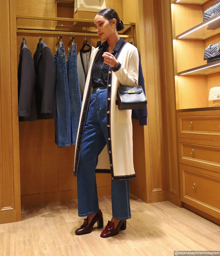 <i>Fashionable</i>
