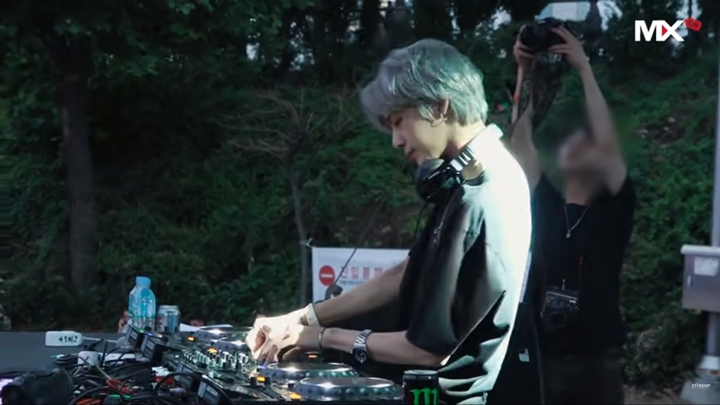 Kece Saat Menjadi DJ