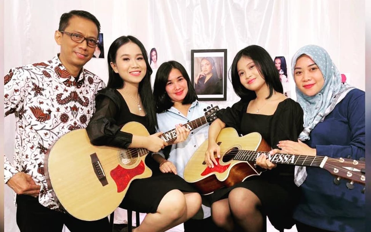Mayang Adik Vanessa Angel Down Latihan Vokal 'Hahahihi' Bikin Gala Takut: Kita Gak Sejahat Itu