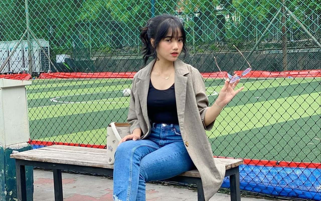 Mirip Nagita Slavina, Fuji Ipar Vanessa Angel Cantik Pakai 'Topi Ember' Harga Selangit?