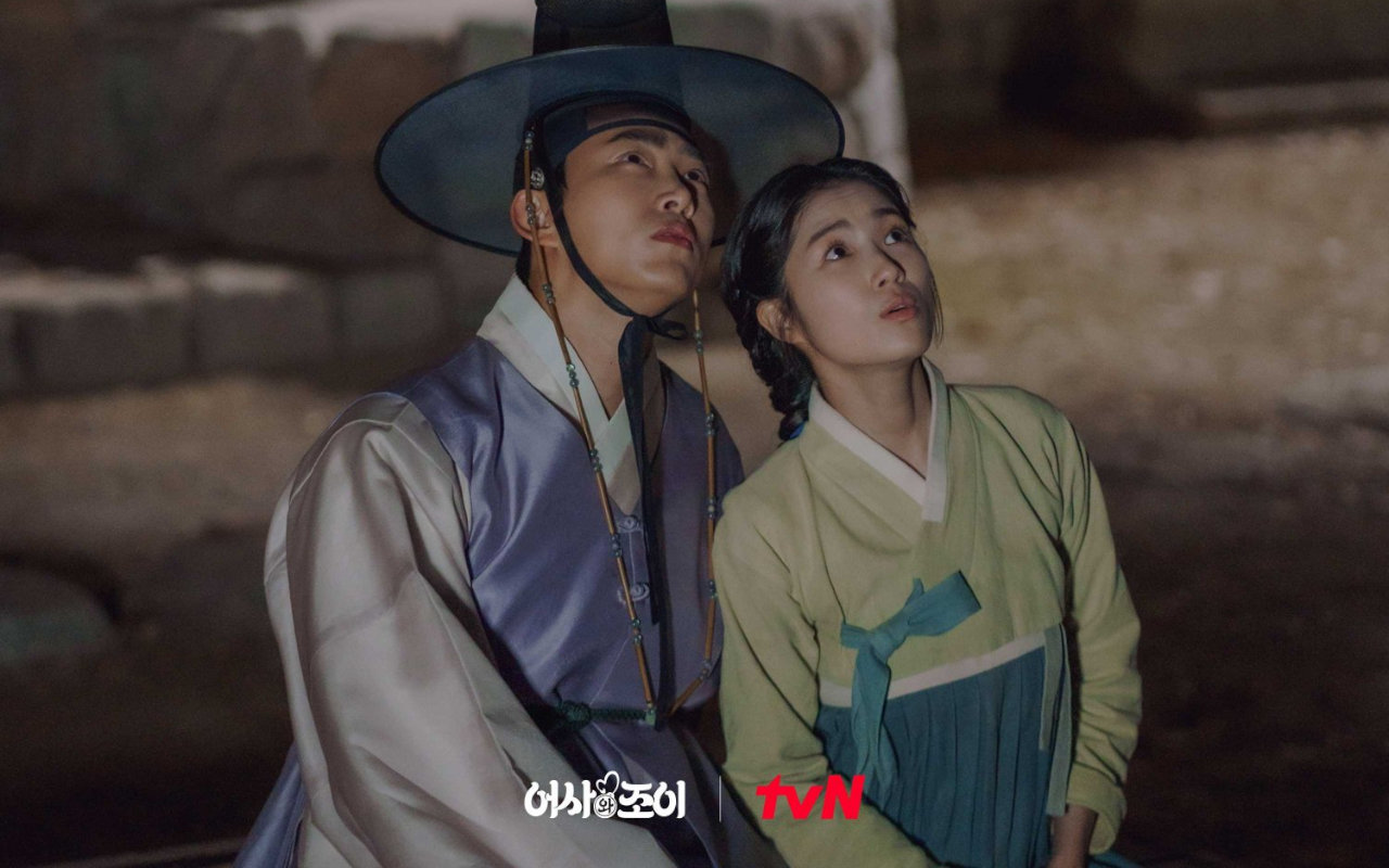 Taecyeon 2PM dan Kim Hye Yoon Dibocorkan Bakal Ciuman Taecyeon 2PM dan Kim Hye Yoon Dibocorkan Bakal Ciuman