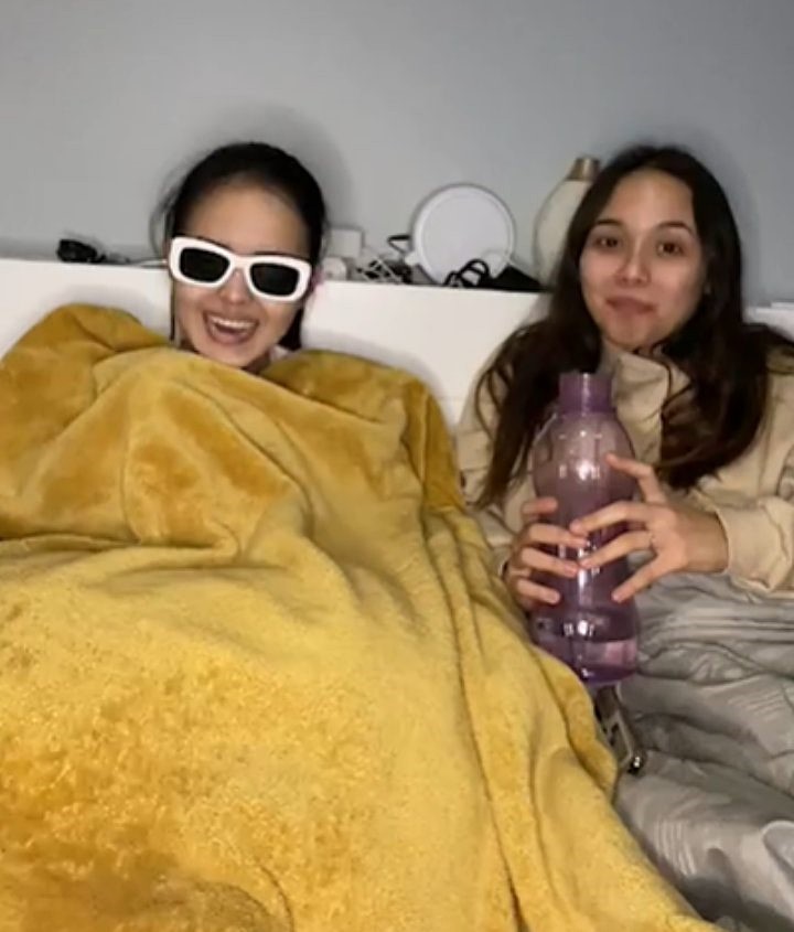 Kedekatan dengan Laura