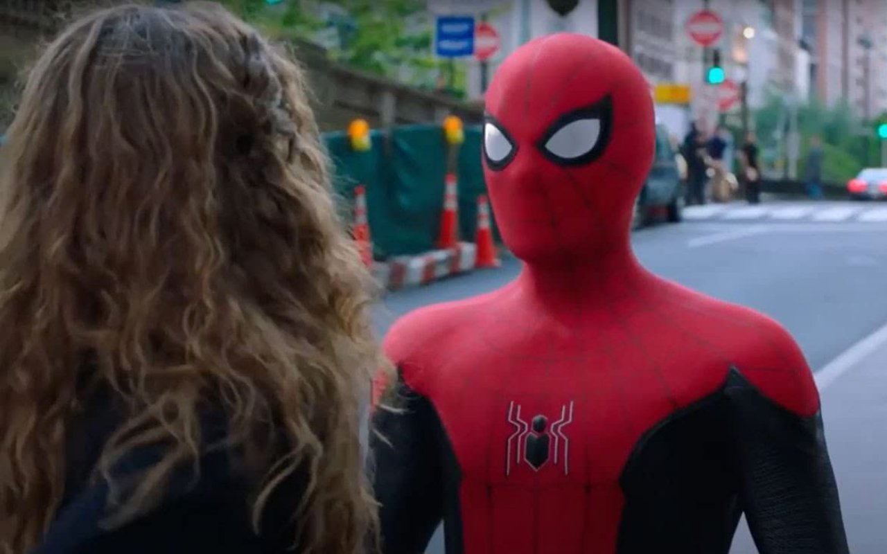 Sutradara 'Hawkeye' Bicara Soal Crossover dengan 'Spider-Man: No Way Home' 