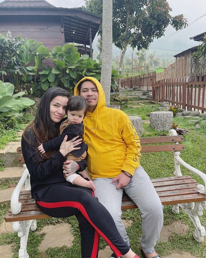 Miliki kebiasaan unik saat pacaran