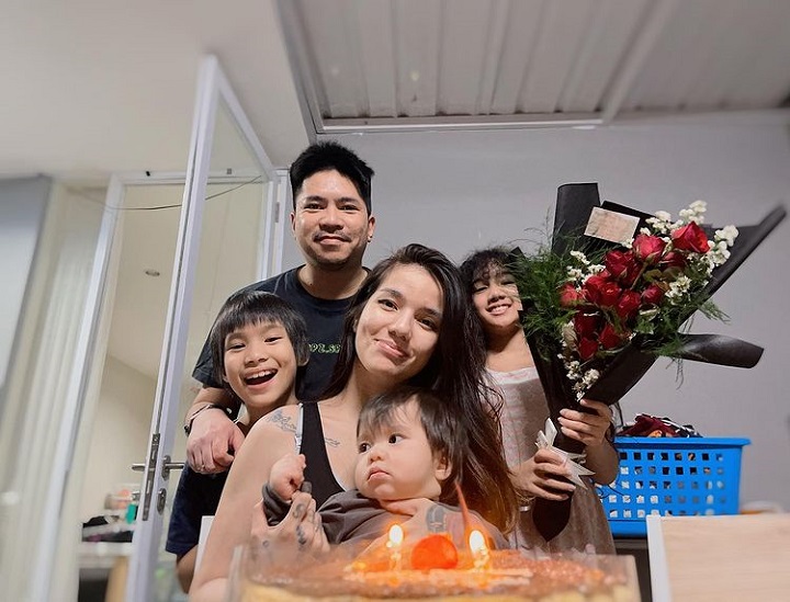 Momen romantis saat ulang tahun