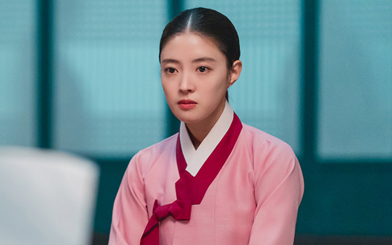 Tunjukkan Perasaan Wanita dengan Baik, Adegan Lee Se Young di 'The Red Sleeve' Ini Jadi Perbincangan