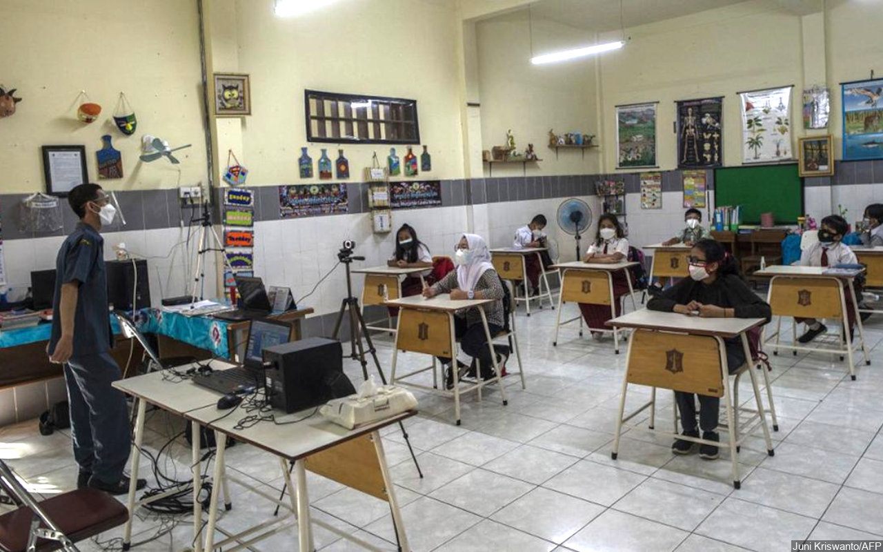 Mulai Pekan Depan, SD-SMP Di Surabaya Gelar PTM 100 Persen