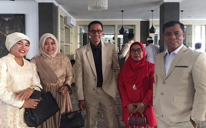 Attitude Gala Minta Snack ke Fuji Dipuji, Doddy Soedrajat dan Istri Bareng Crazy Rich-Topik Pagi