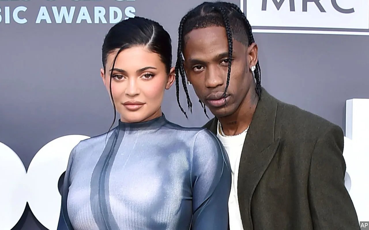 Muncul Spekulasi Kylie Jenner Telah Lahirkan Anak Kedua Travis Scott, Fans Beber Sejumlah Buktinya