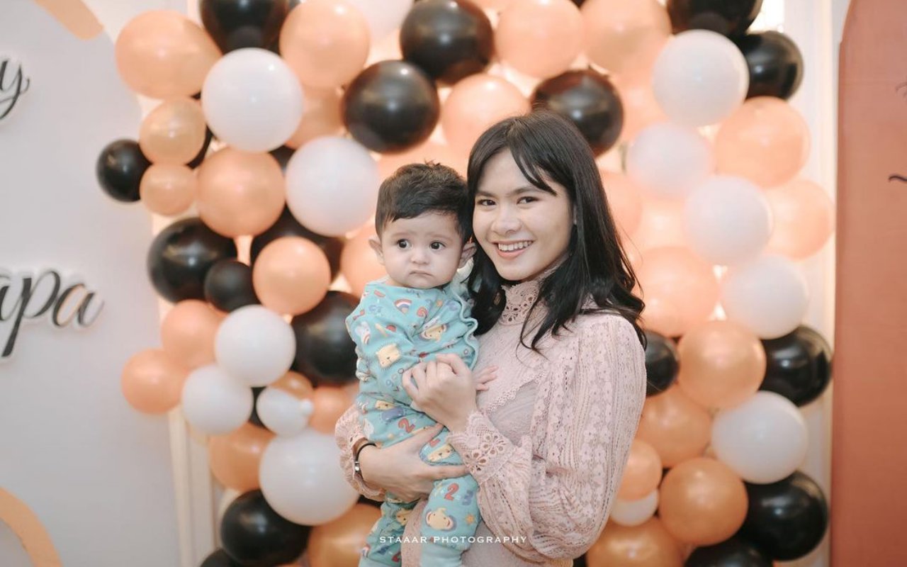 Salshadilla Juwita Putri Iis Dahlia Ngaku 'Rich Aunt' untuk Putra Rizki DA