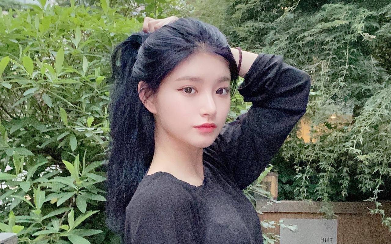 Yiren EVERGLOW Hiatus Karena Pulang Kampung, Intip 8 Potret Paripurnanya