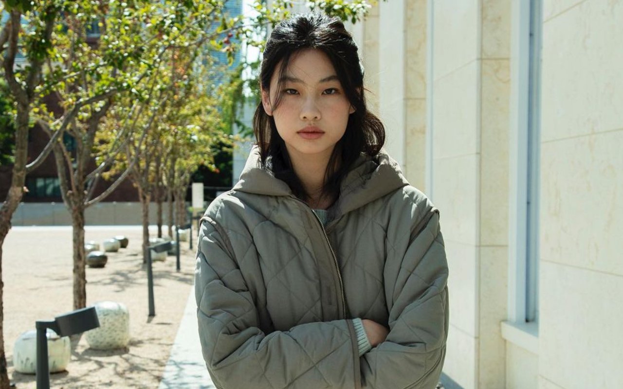 Foto Masa Kecil Jung Ho Yeon Bikin Takjub, Ternyata Semirip Ini dengan Sekarang