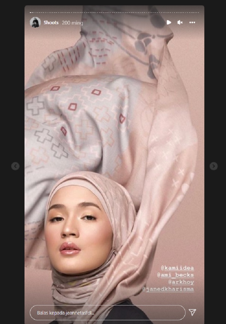cantik saat berhijab