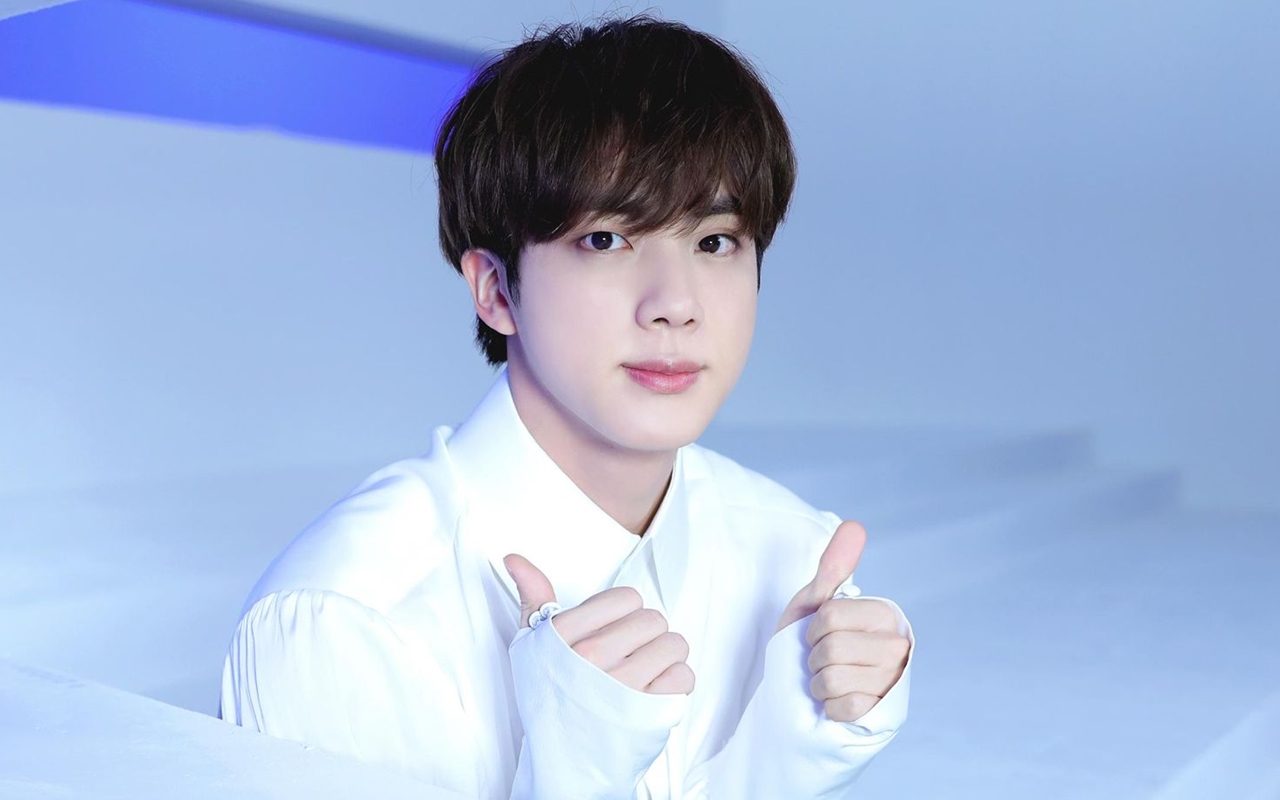 Bukan untuk Foya-Foya, Jin BTS Ternyata Donasikan Uang dari 'You Quiz on the Block'