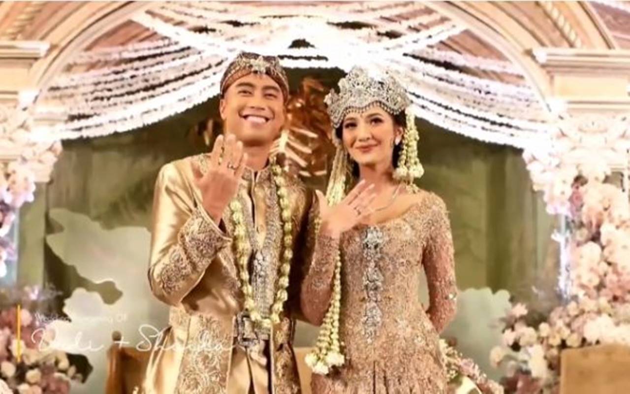 Sah Jadi Nyonya Vidi Aldiano, Aksi Kocak Sheila Dara di Momen Akad Nikah Bikin Ngakak