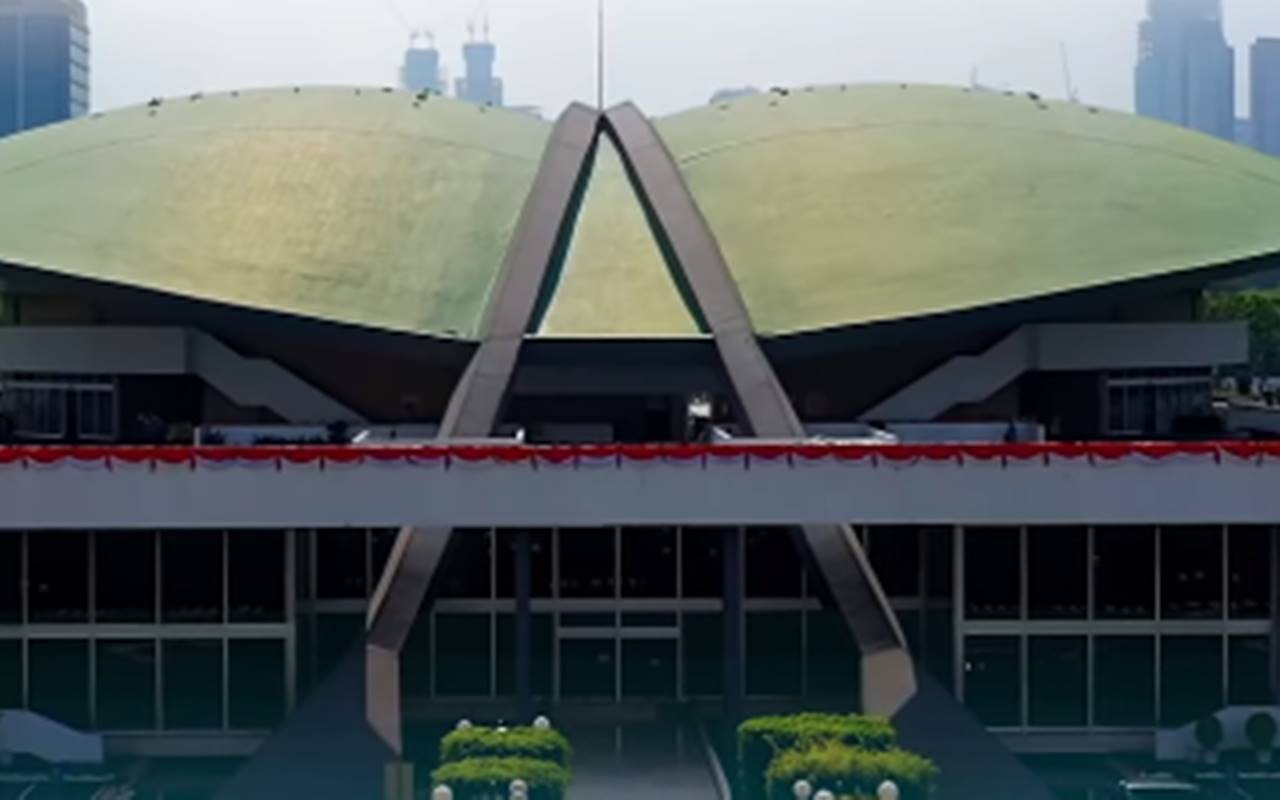 Ada Insiden Lift 'Horor' di Gedung DPR RI, Kali Ini Anggota Dewan Fraksi PAN Jadi Korban