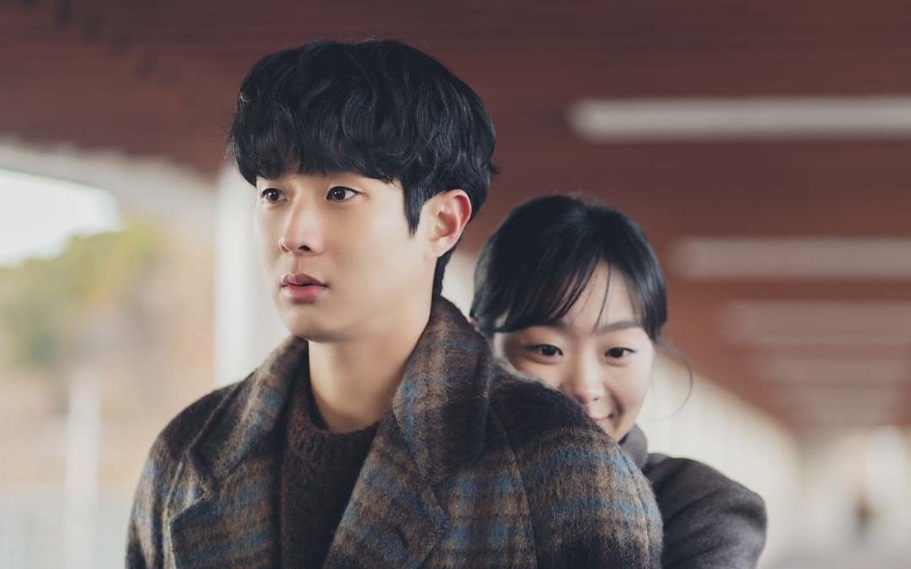 Choi Woo Shik dan Kim Da Mi Temui Rintangan Lagi, Tim 'Our Beloved Summer' Bocorkan Hal Menarik