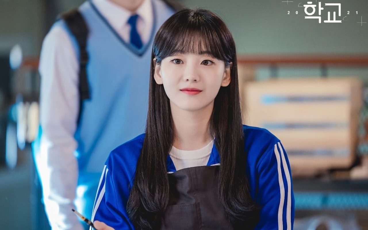 Choi Yi Hyun Tanggapi Pujian Tentang Semangatnya di Lokasi Syuting 'School 2021'