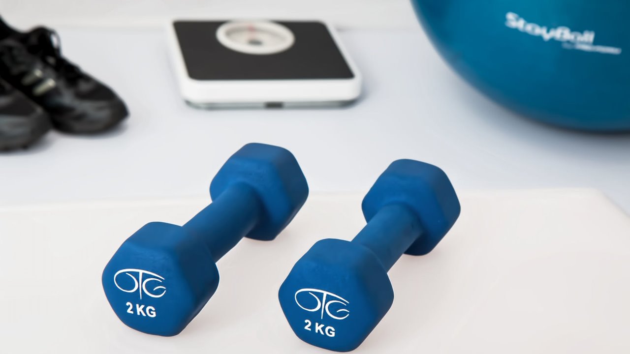 Kembalikan Alat <i>Fitness</i> Ke Tempat Semula