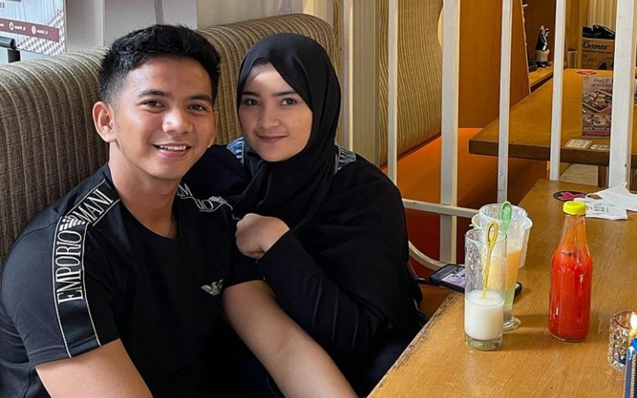 7 Potret Mesra Ridho DA Dan Syifa, Hempas Heboh Video Paksa Istri Makan Bekas Jilatan