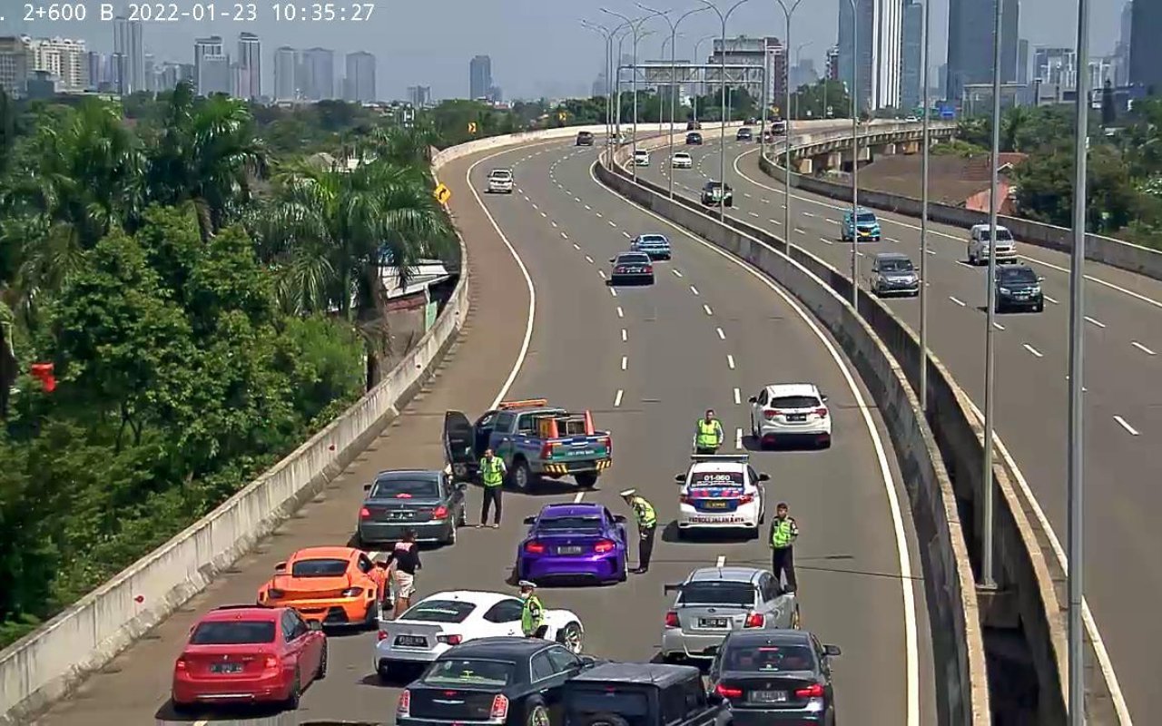 Konvoi Mobil Mewah Disebut Buat Dokumentasi di Tol Hingga Ditegur Polisi, Ini Penjelasan Peserta