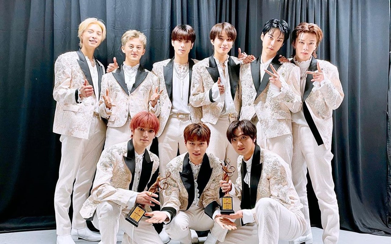 SMA 2021: Postingan NCT 127 Usai dapat Award, Doyoung Akui Sempat Lupakan Mimpi Raih Daesang