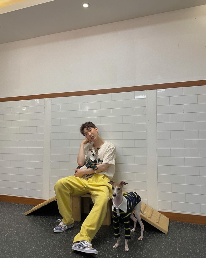 Jo Kwon 2AM