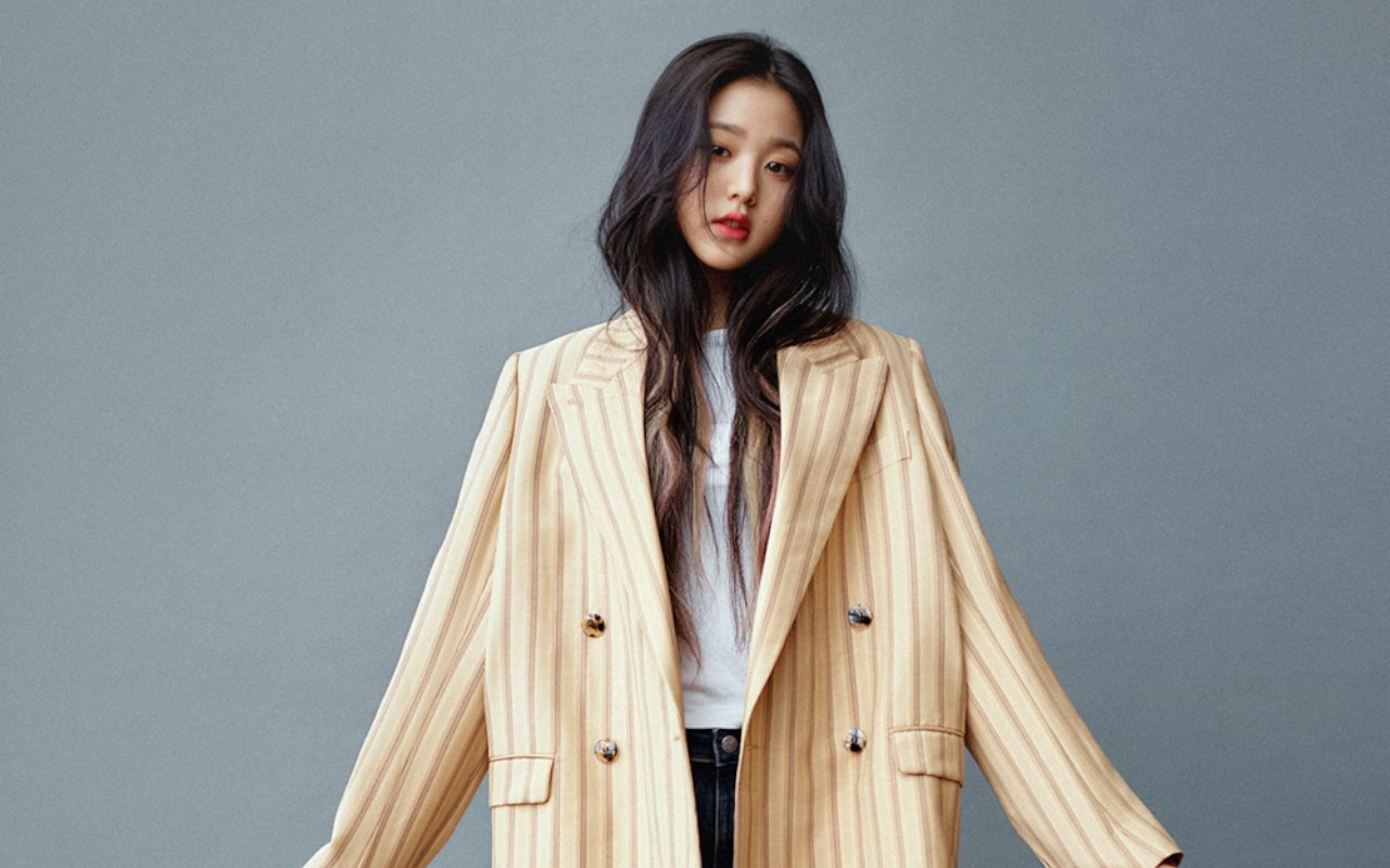 Bak Putri Mahkota, Visual Jang Won Young IVE Pakai Hanbok Kejutkan Netizen