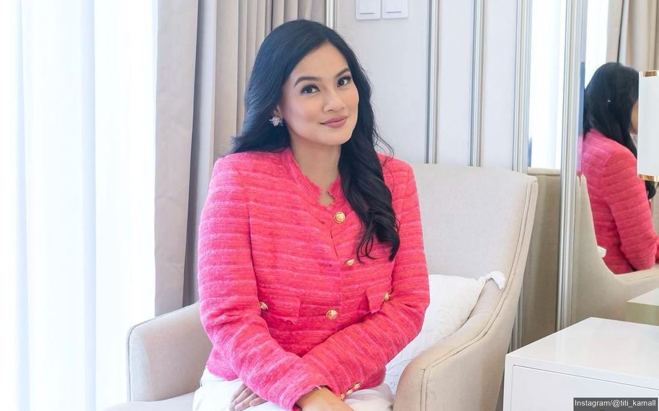 Titi Kamal Pamer Foto Awal Merintis Karier, Pujian Aktor Ini Malah  Menggelitik