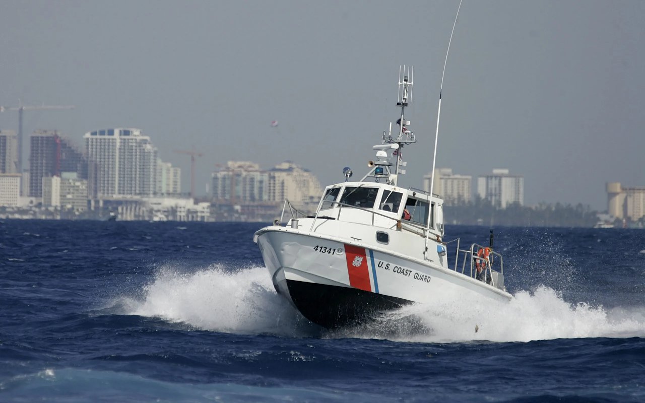 39 Orang Hilang Usai Kapal Terbalik di Pantai Florida Amerika Serikat