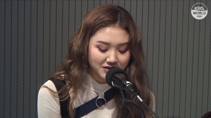 Curi Perhatian Saat Cover Lagu Agnez Mo