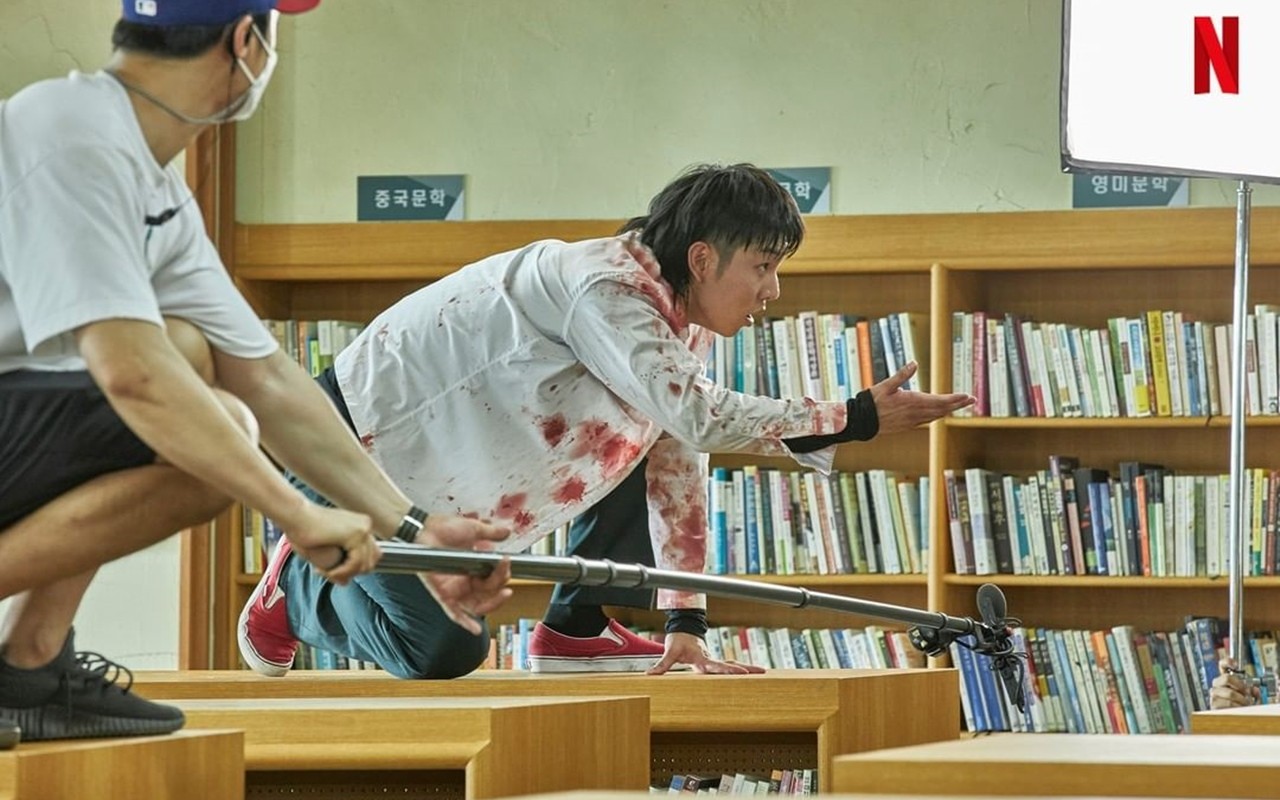Yoo In Soo Pamer Momen Perubahan Jadi Zombie 'All Of Us Are Dead', Aktingnya Banjir Pujian