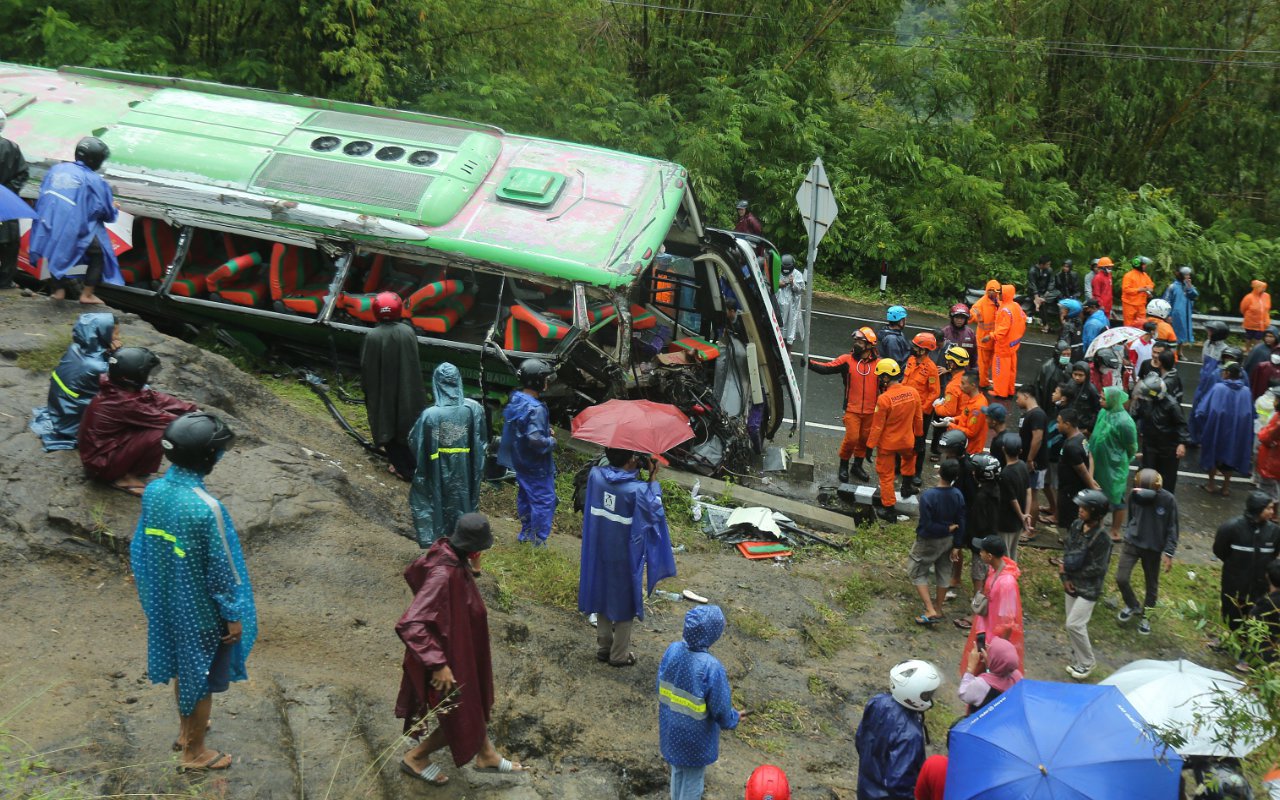 Kisah Pilu Mulyadi: 7 Anggota Keluarganya Tewas di Kecelakaan Maut Bus Pariwisata di Bantul