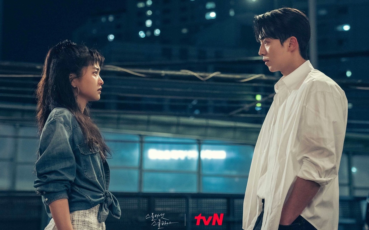 Kim Tae Ri dan Nam Joo Hyuk Ungkap Chemistry Mereka di 'Twenty-Five Twenty-One'