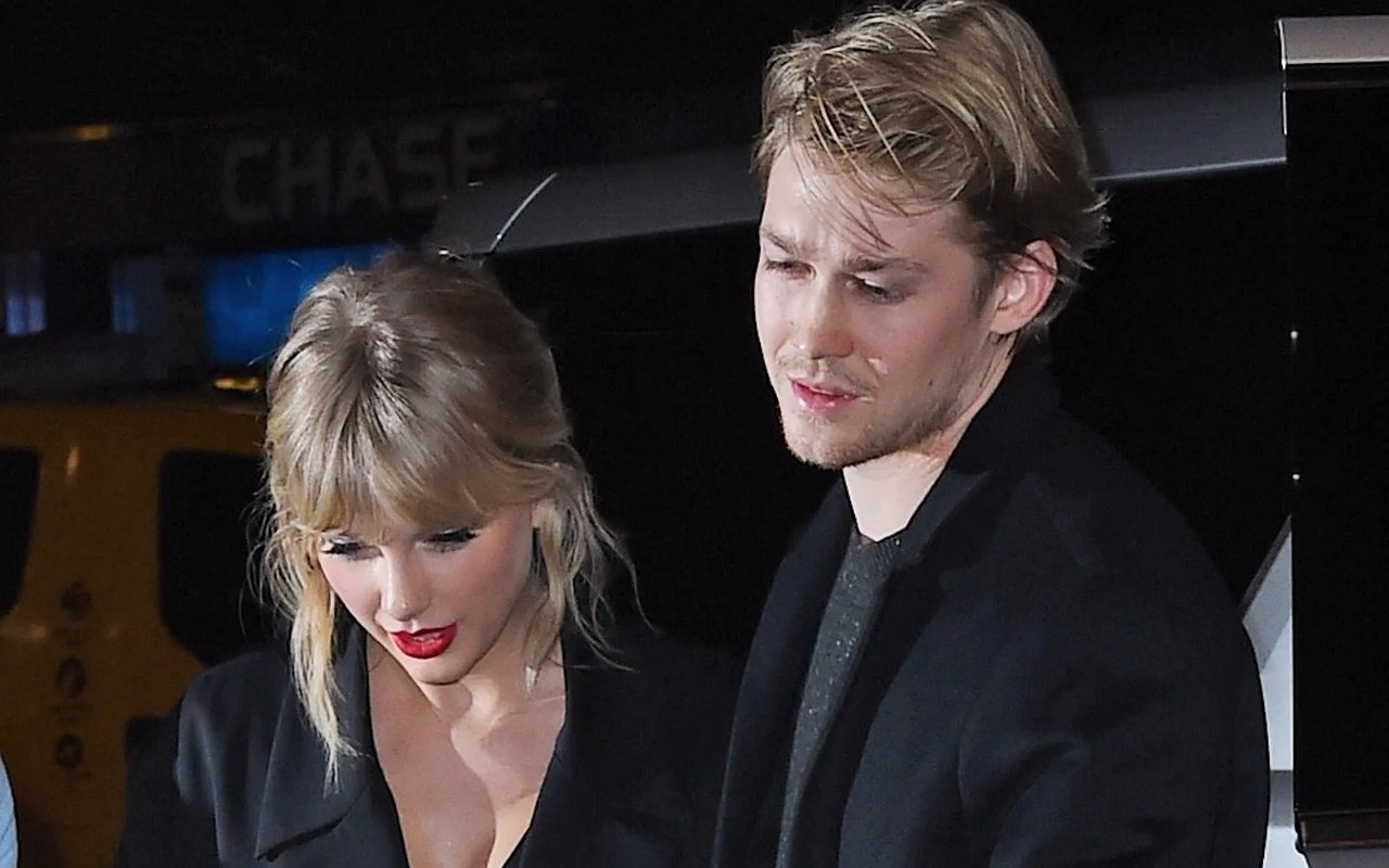 Dikenal Tertutup, Joe Alwyn Beri 'Pengakuan' Langka Soal Hubungan Asmaranya Dengan Taylor Swift