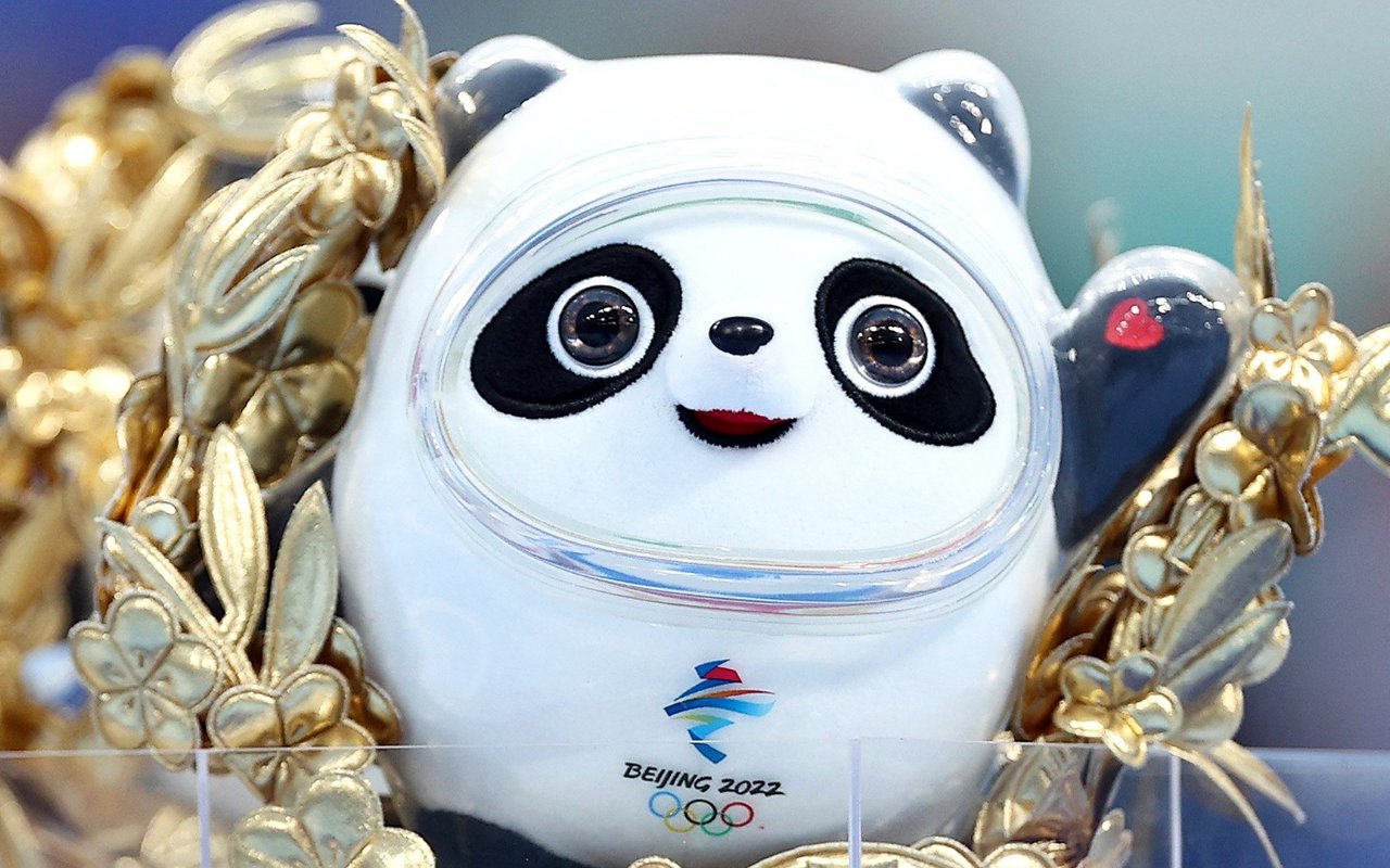 'Suara Kebapakan' Maskot Olimpiade Beijing Bing Dwen Dwen Picu Pro-Kontra di Tiongkok