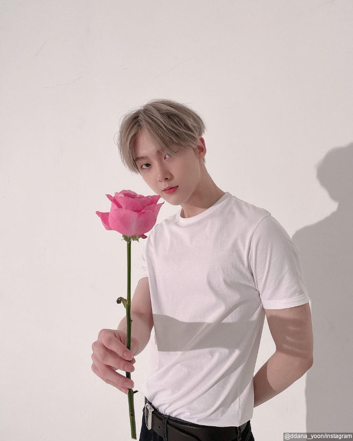 Pancarkan Pesona <i>Boyfriend Material</i>